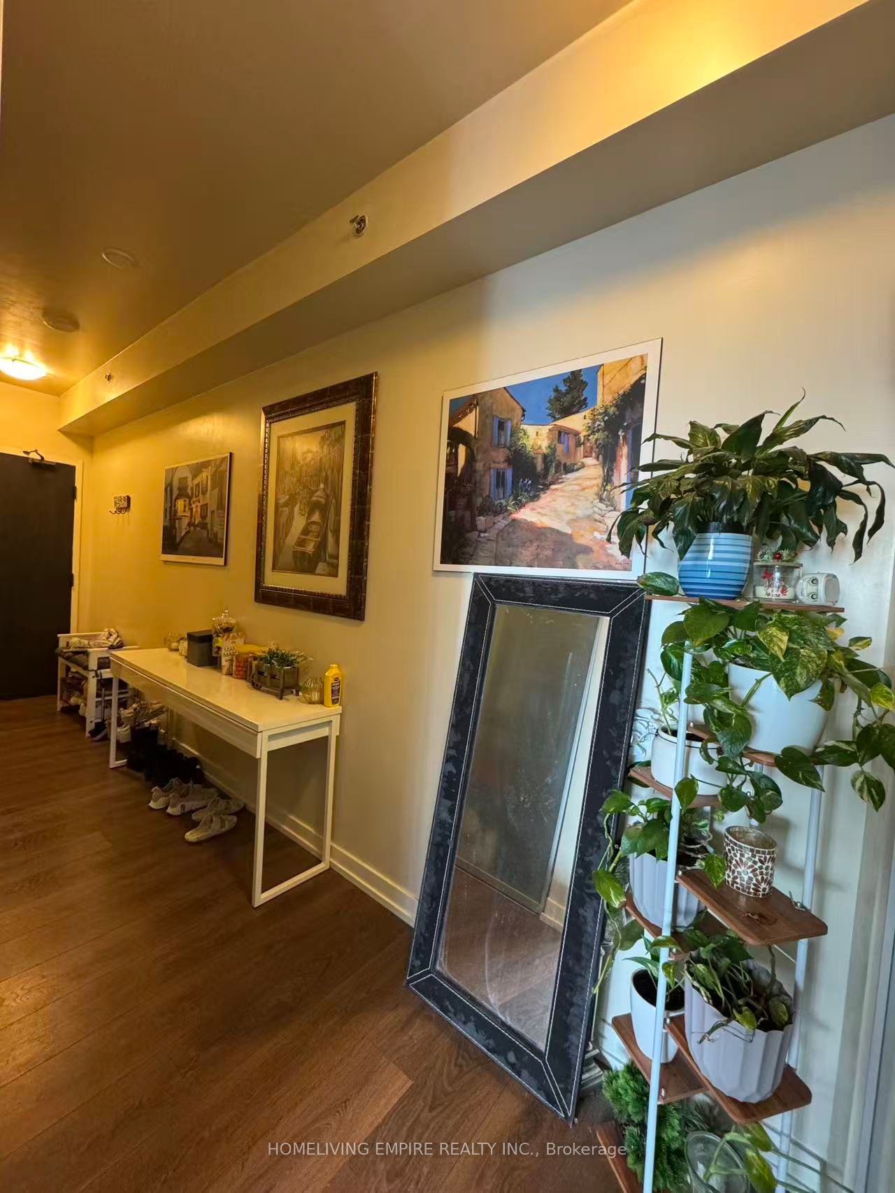 426 University Avenue 2703