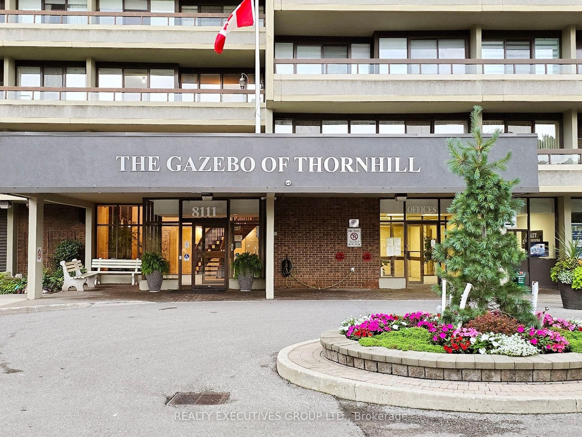 8111 Yonge Street 1701