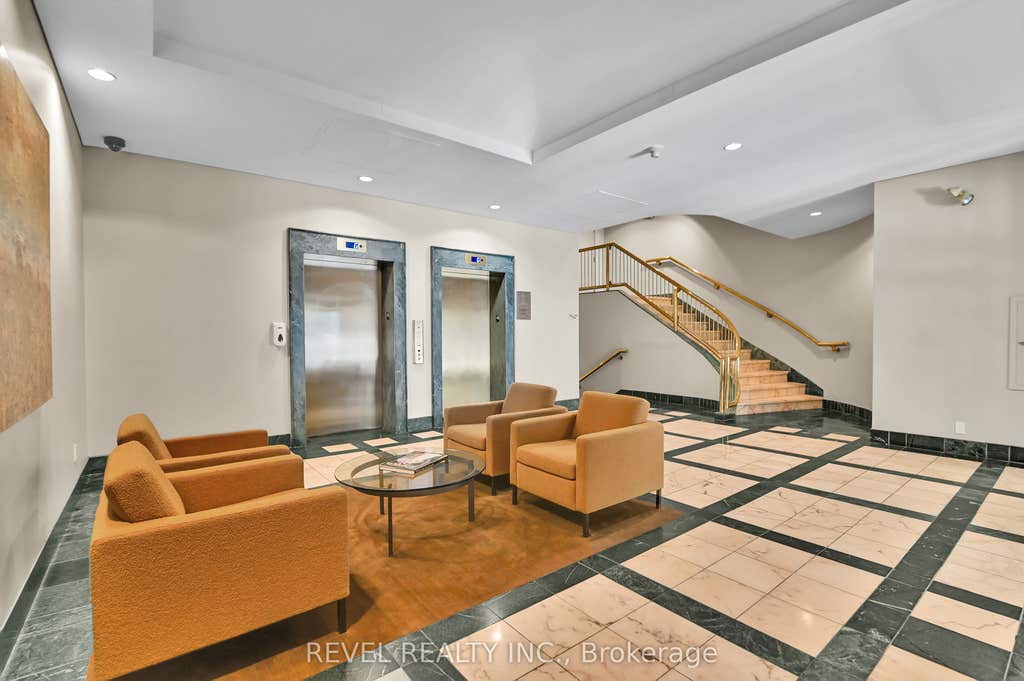 Photo of 15 Murray Street #301, Lower Town - Sandy Hill, ON K1N 9M5 (MLS # X13249334)