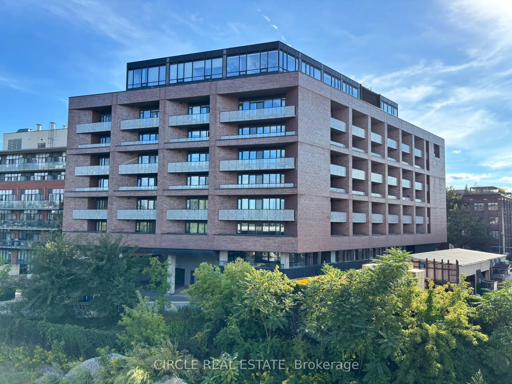 Photo of 383 Sorauren Avenue #716, Toronto, ON M6R 2G5 (MLS # W13851756)