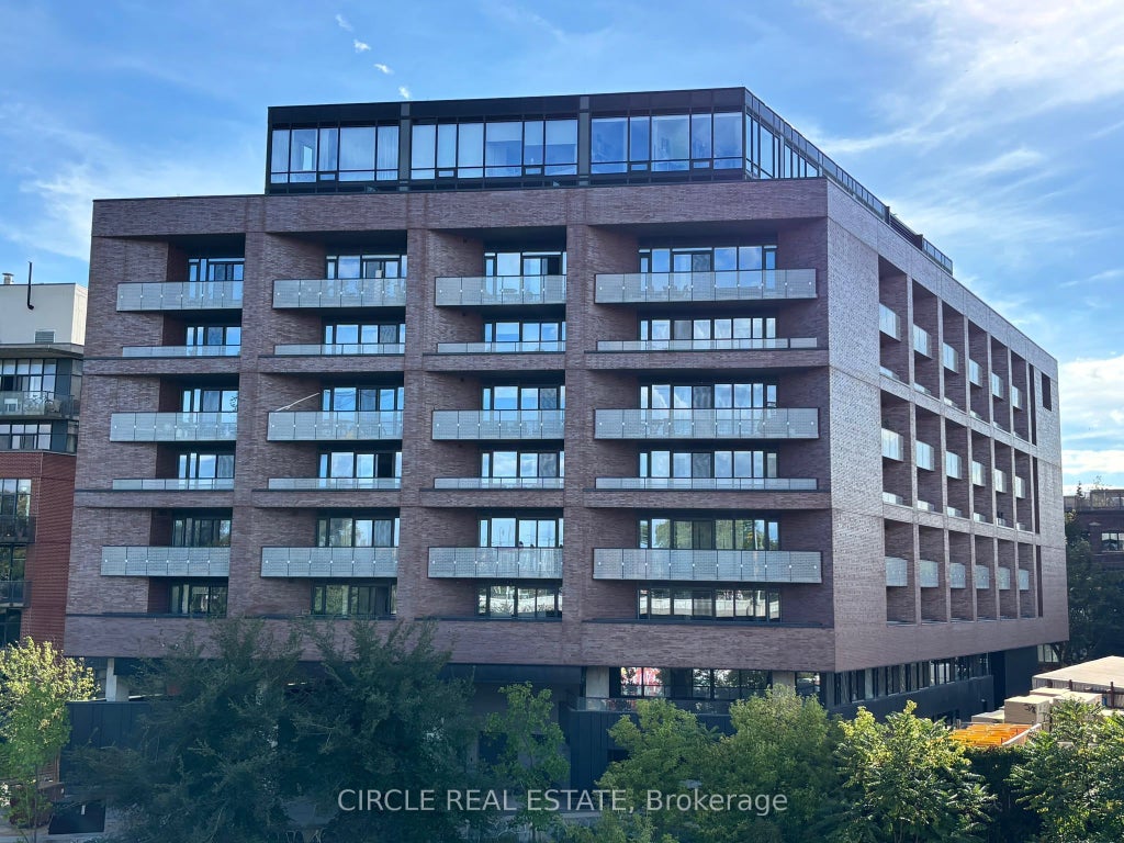Photo of 383 Sorauren Avenue #716, Toronto, ON M6R 2G5 (MLS # W13851756)