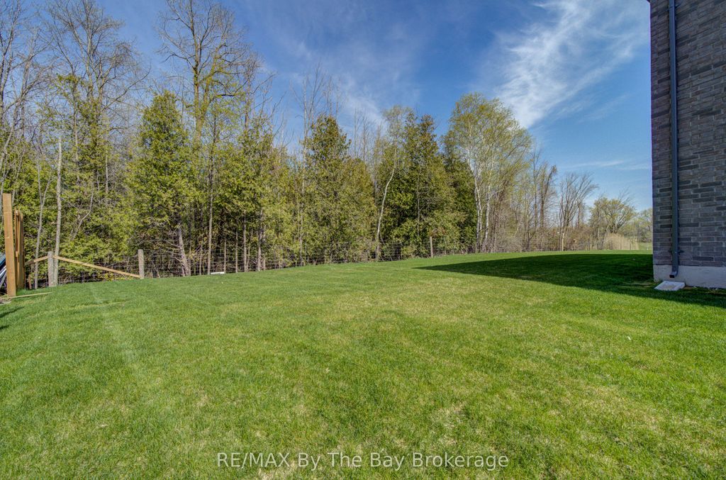 Photo of 38 Amber Drive, Wasaga Beach, ON L9Z 0R8 (MLS # S13249182)