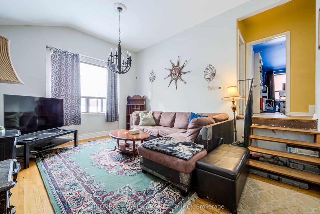 Photo of 121 Pandora Circle, Toronto, ON M1H 1V8 (MLS # E12774218)