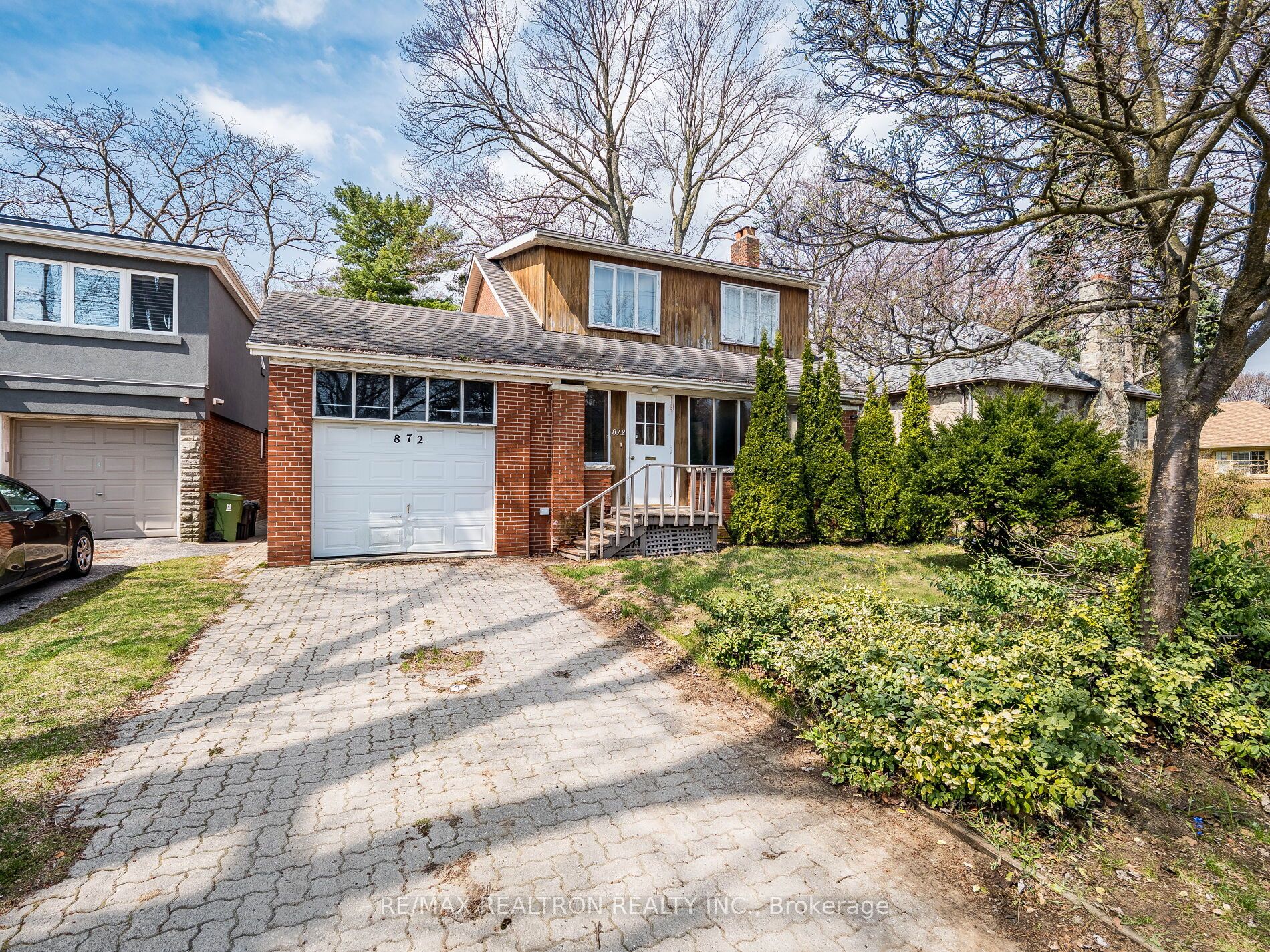 872 Royal York Road