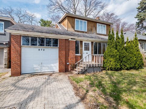 872 Royal York Road Toronto ON M8Y 2V4