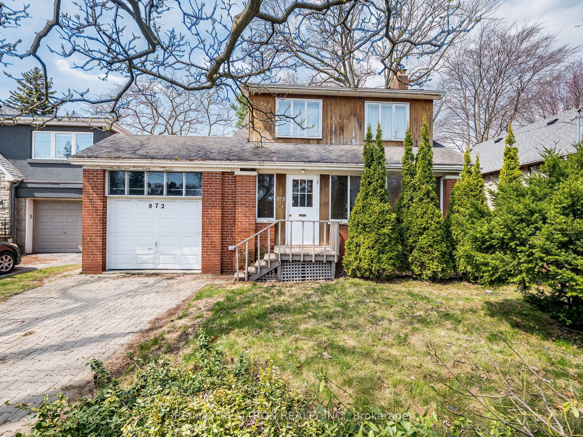 872 Royal York Road