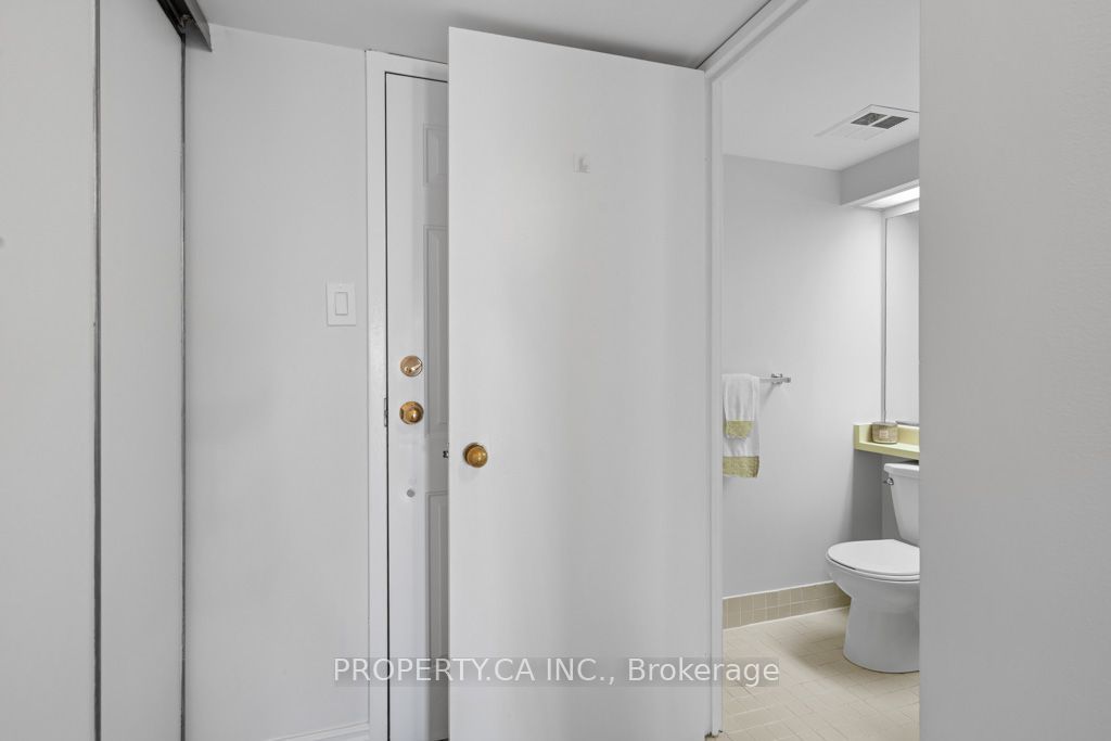Photo of 65 Scadding Avenue #608, Toronto, ON M5A 4L1 (MLS # C13843236)