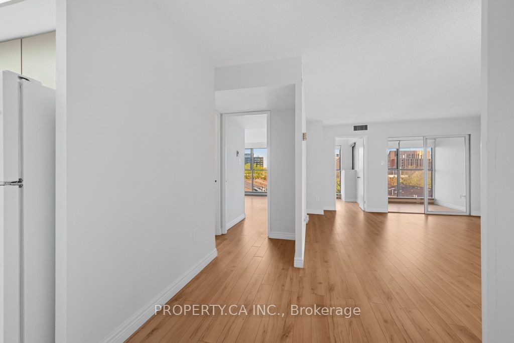 Photo of 65 Scadding Avenue #608, Toronto, ON M5A 4L1 (MLS # C13843236)