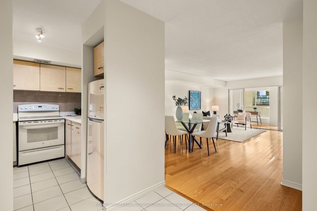 Photo of 25 The Esplanade N/A #502, Toronto, ON M5E 1W5 (MLS # C12433379)