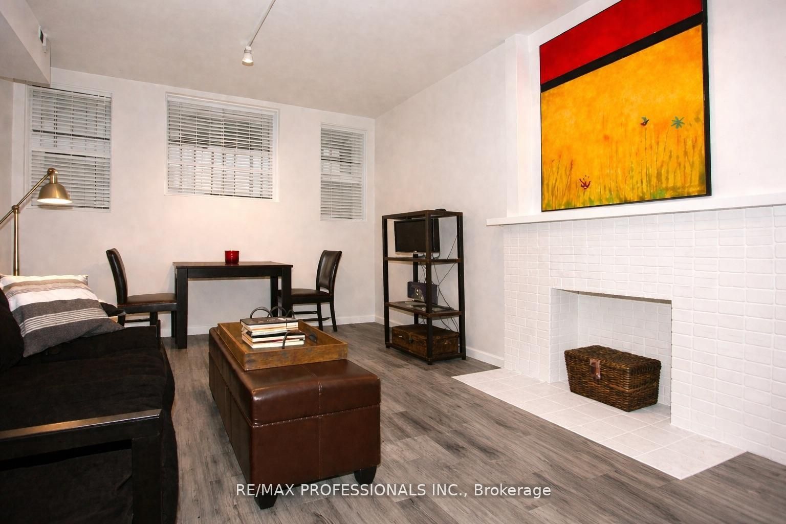 412 Jarvis Street 105