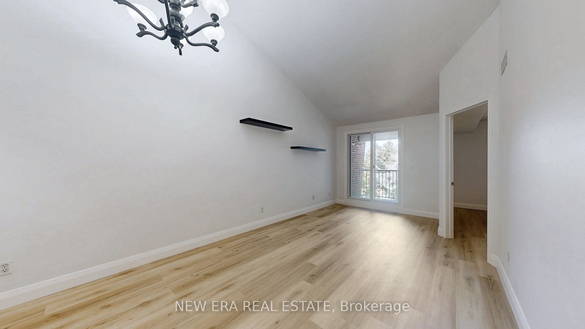 75 Bristol Road E 199