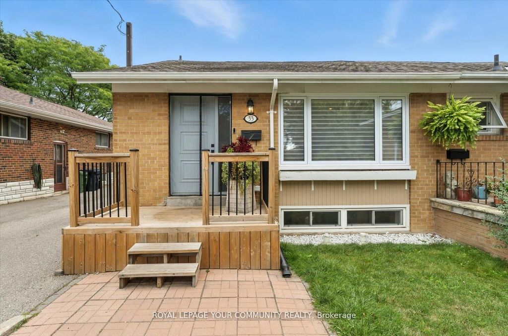 Photo of 33 Murellen Crescent, Toronto, ON M4A 2K6 (MLS # C12476554)