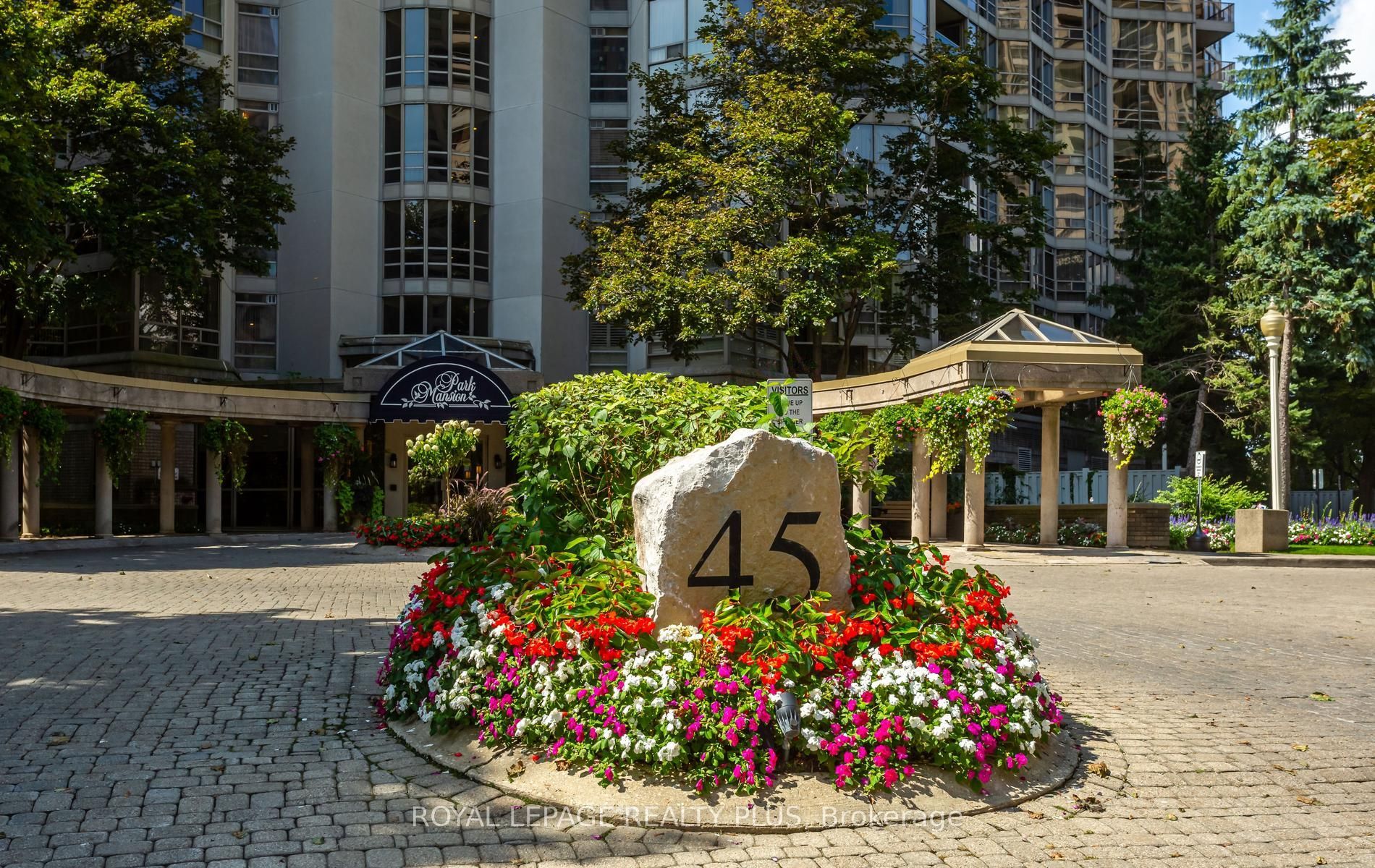 45 Kingsbridge Garden Circle 808