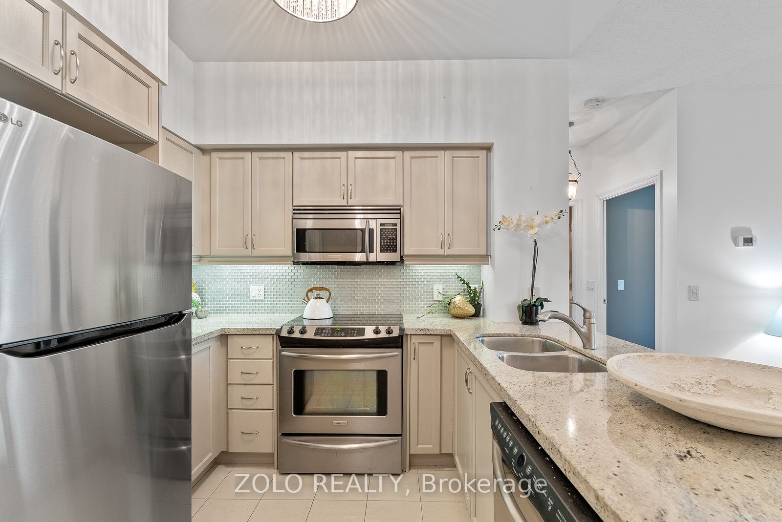 319 Merton Street 113