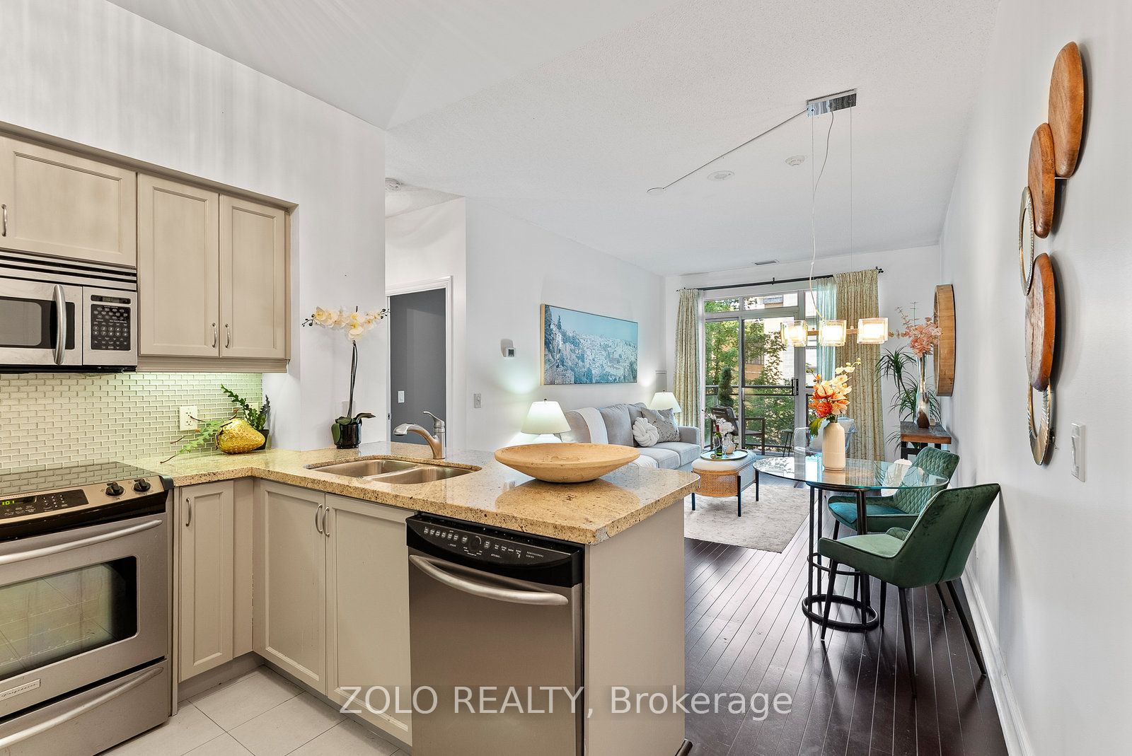 319 Merton Street 113