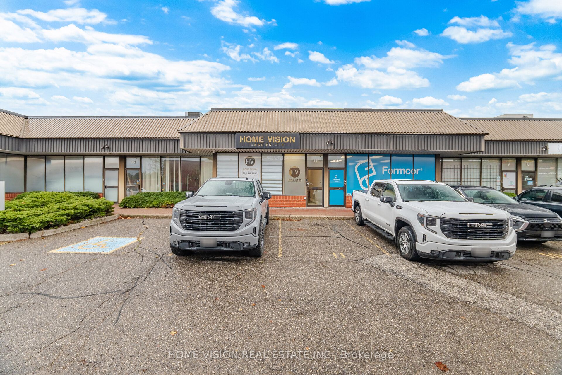 315 Traders Boulevard E 11