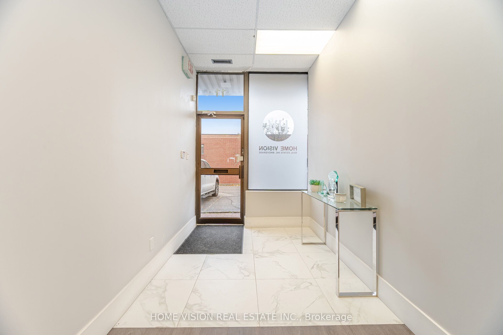 315 Traders Boulevard E 11