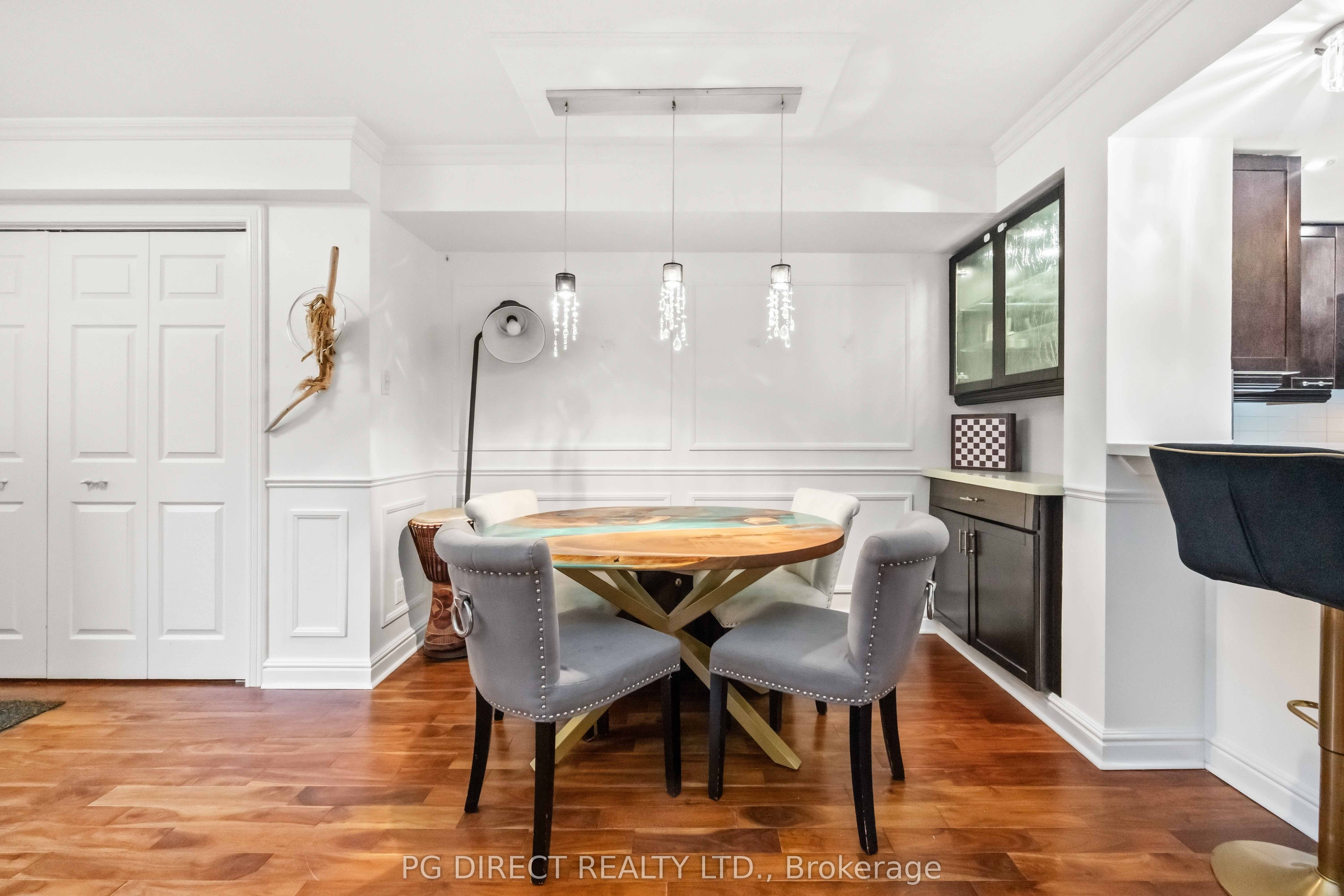 60 Homewood Avenue 112