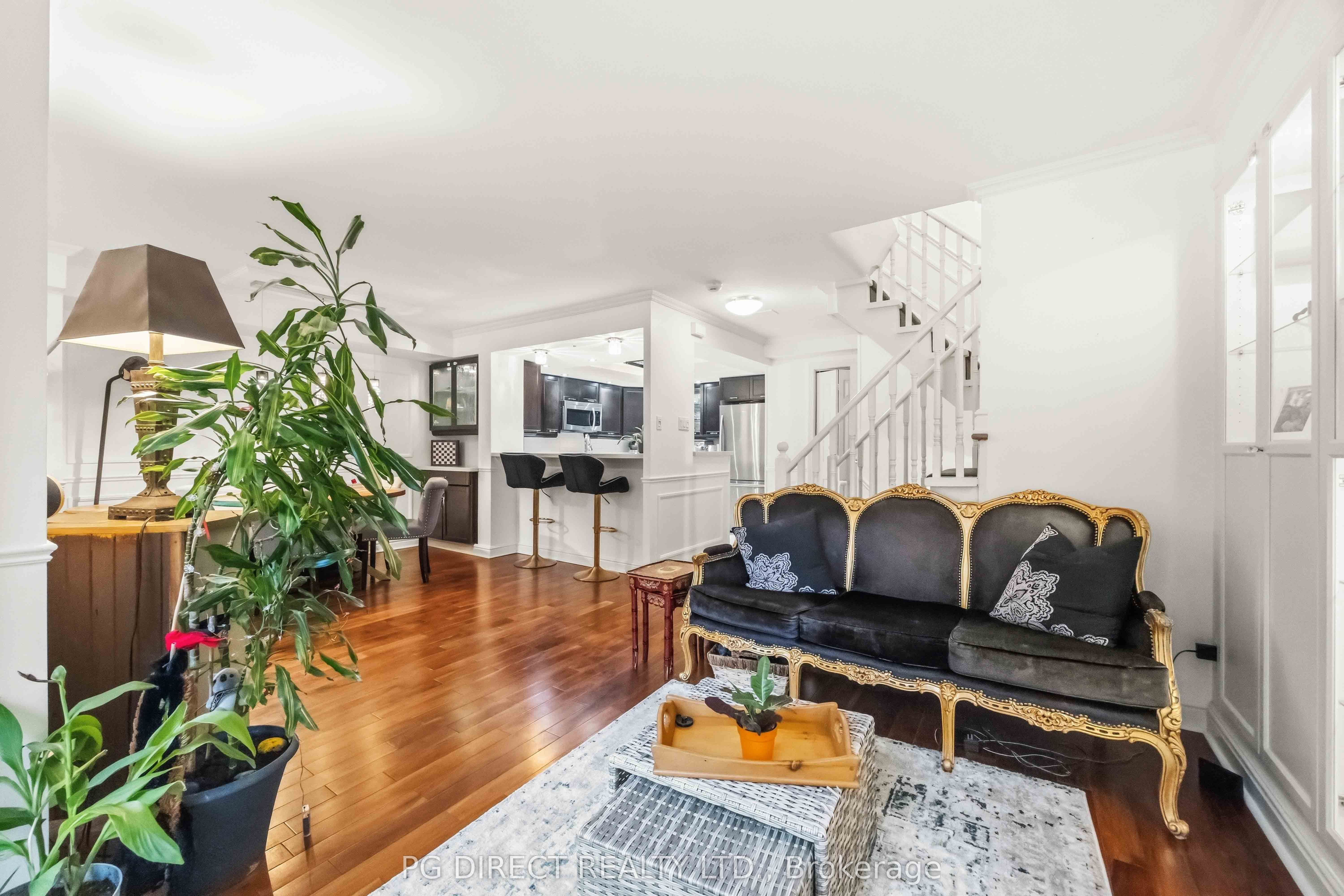 60 Homewood Avenue 112