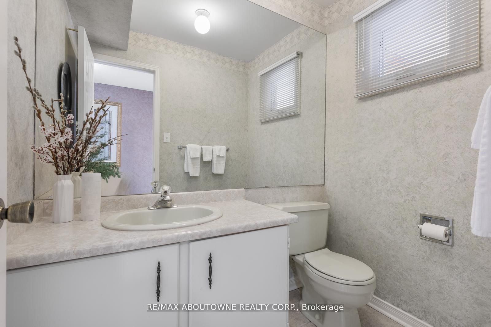 4043 Trapper Crescent