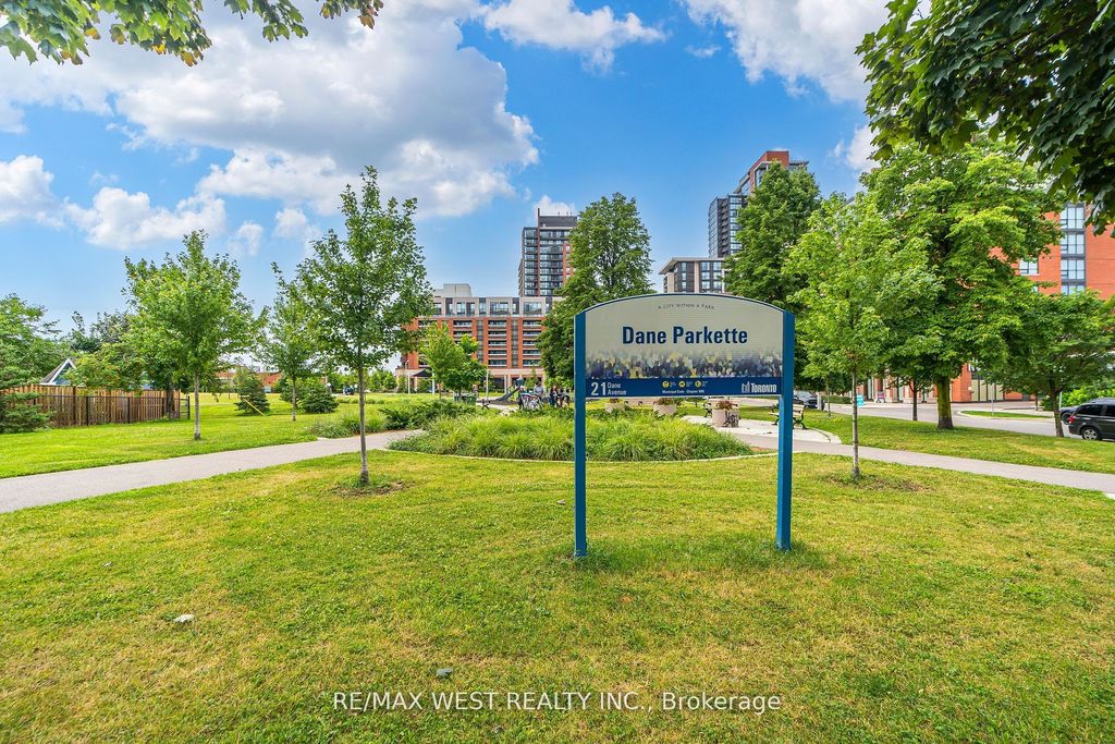 Photo of 830 Lawrence Avenue #803, Toronto, ON M6A 1C3 (MLS # W12195259)