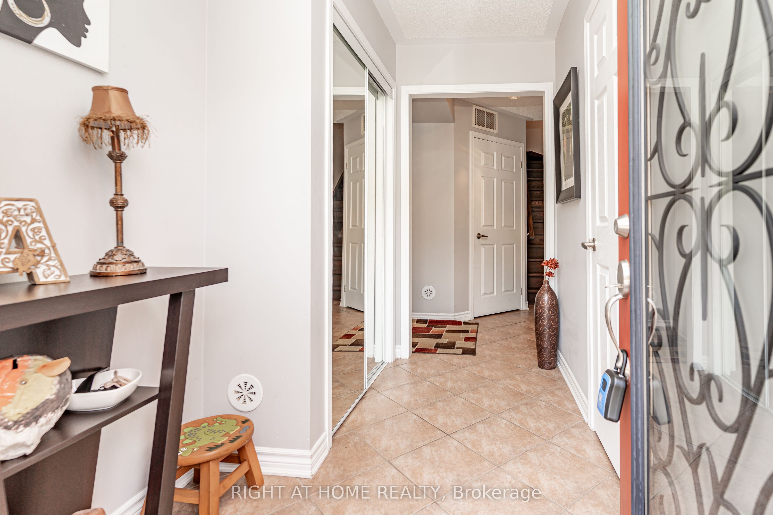 264 Wetenhall Landing