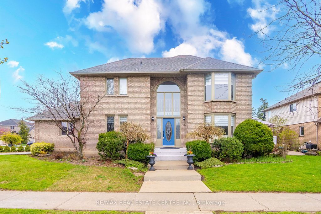 Photo of 25 Highbury Drive, Hamilton, ON L8J 2T3 (MLS # X13051056)