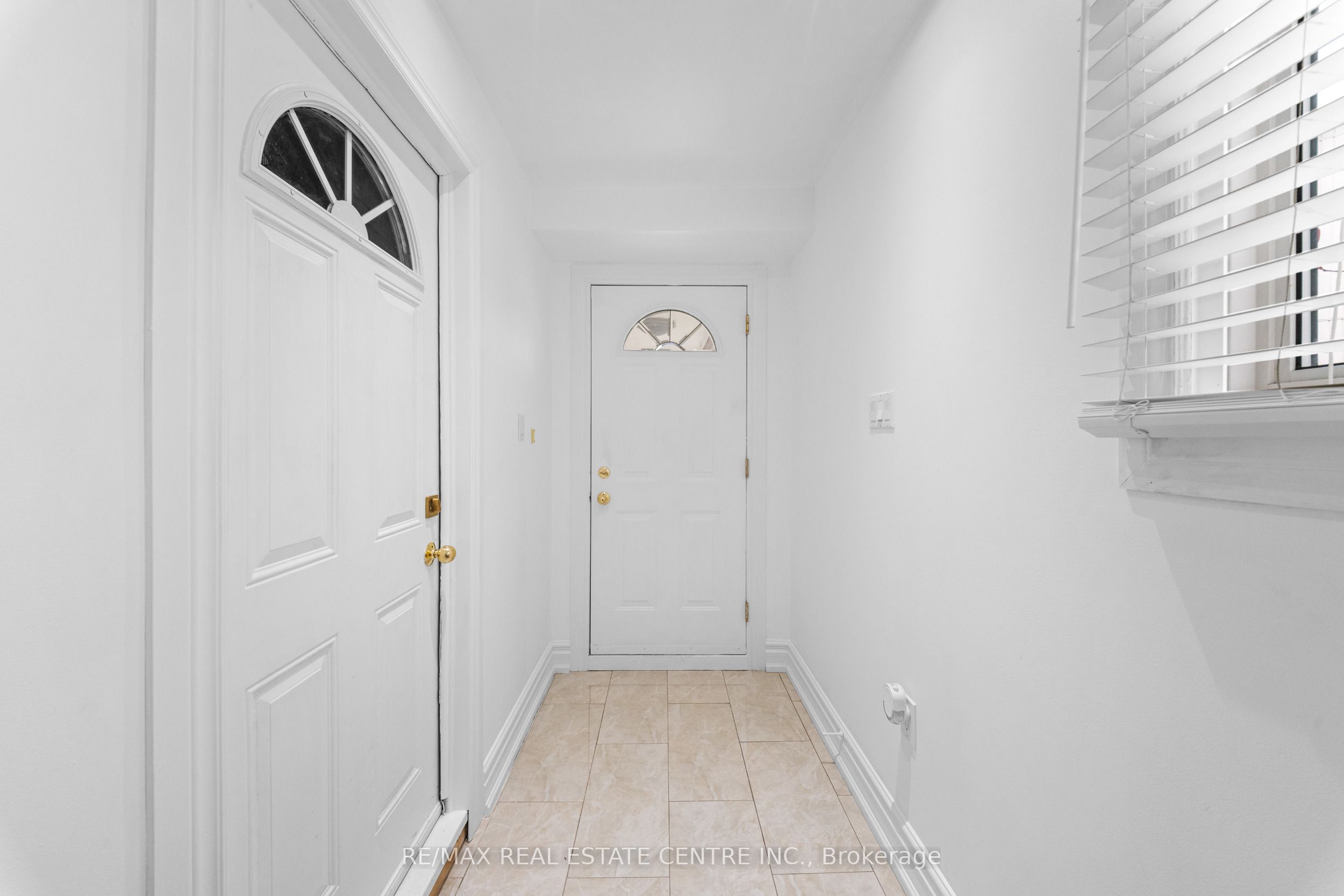 22 Glen Echo Court