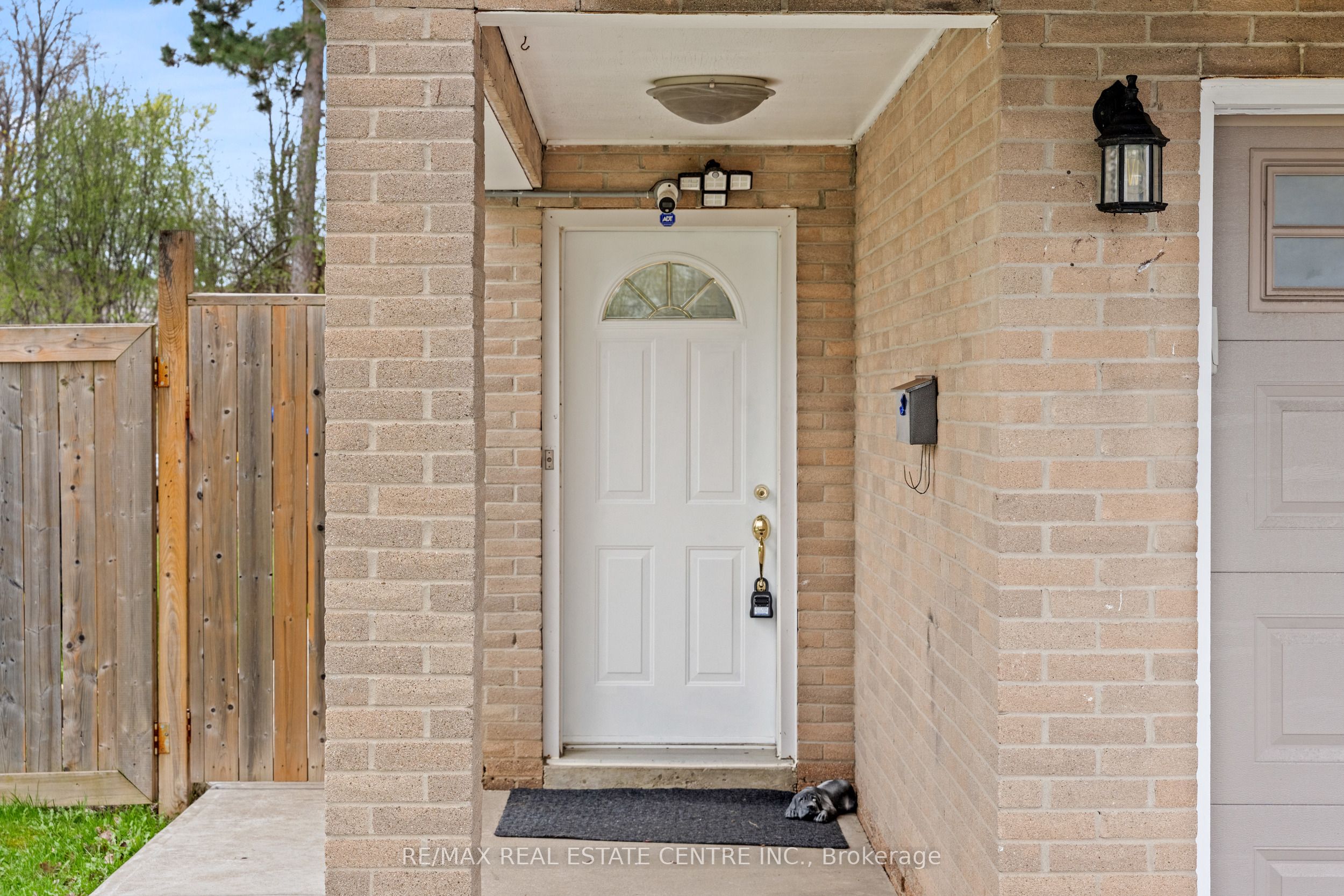 22 Glen Echo Court
