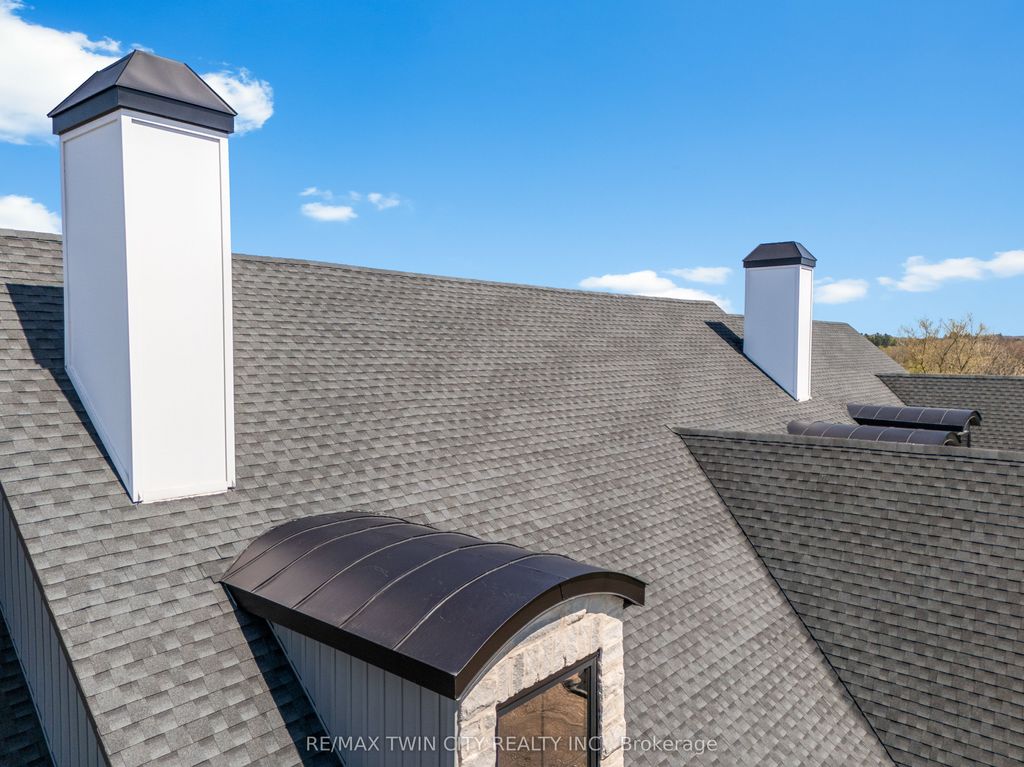Photo of 742 Country Squire Road, Waterloo, ON N2J 4G8 (MLS # X13054780)