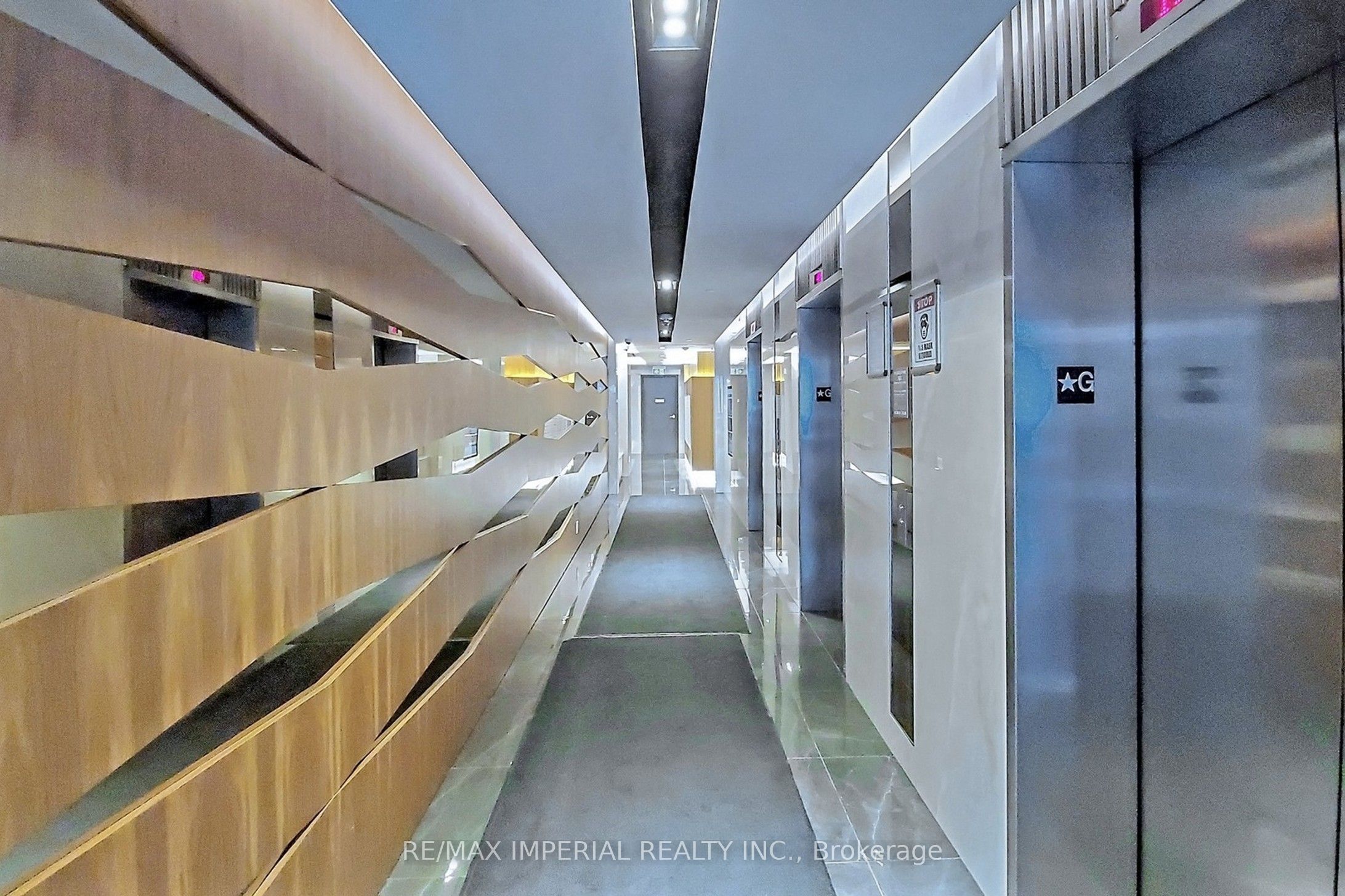 17 Bathurst Street 1001