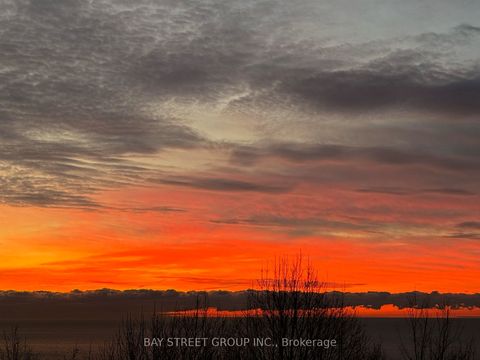 11 Redland Crescent W Toronto ON M1M 1B4