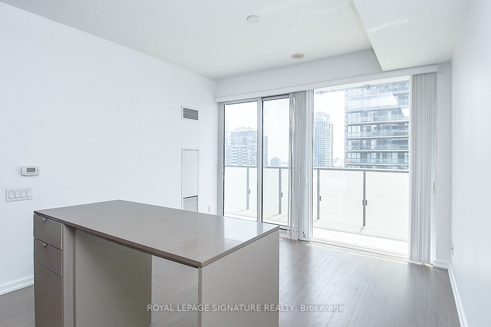 101 Peter Street 2007