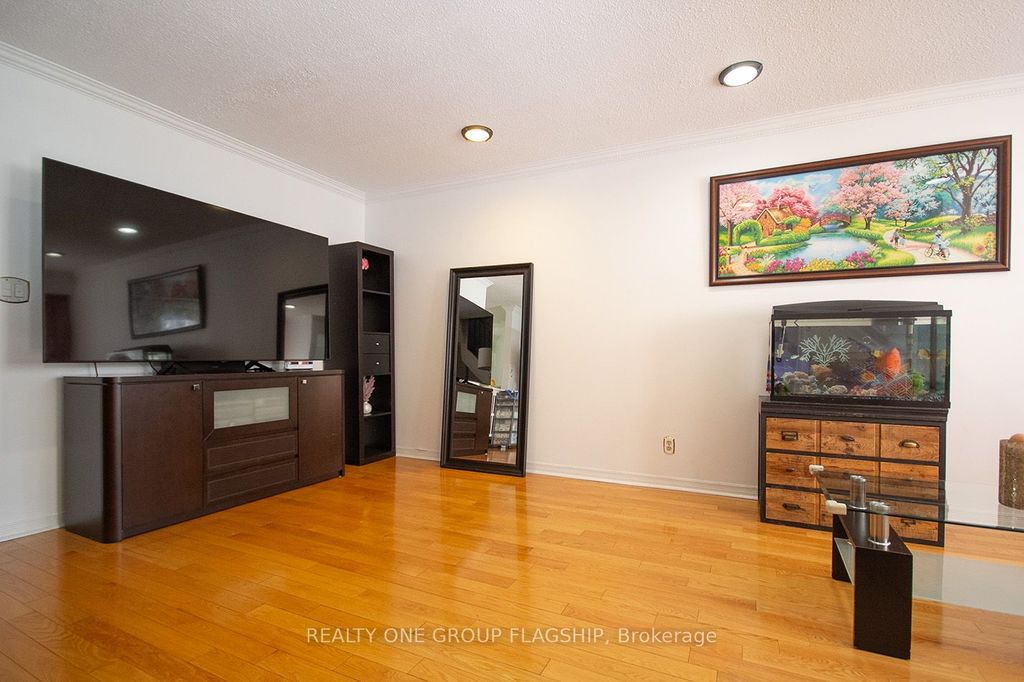 Photo of 71 Maple Branch Path, Toronto, ON M9P 3T4 (MLS # W12384401)
