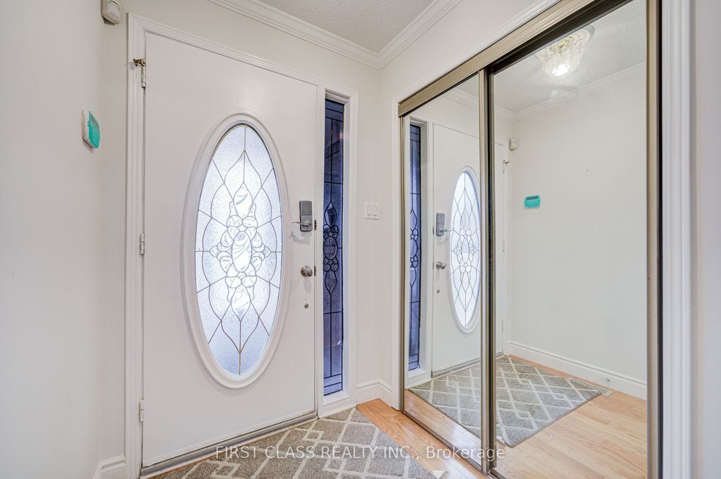 Photo of 4503 Kimbermount Avenue, Mississauga, ON L5M 4J4 (MLS # W12958164)