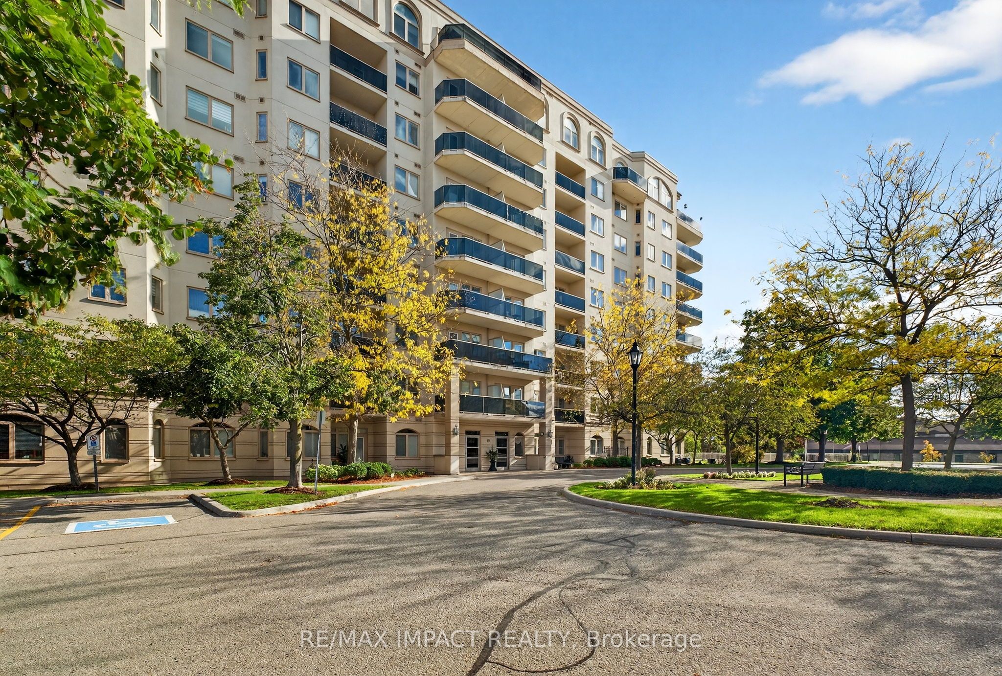 10 Dayspring Circle 204