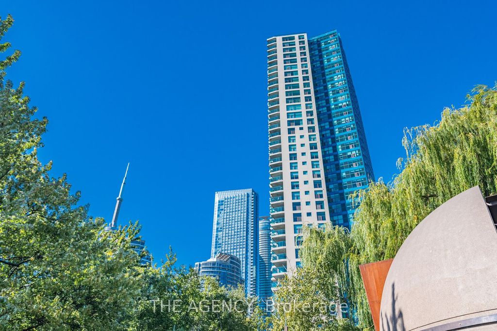 Photo of 99 Harbour Square #606, Toronto, ON M5J 2H2 (MLS # C12982496)