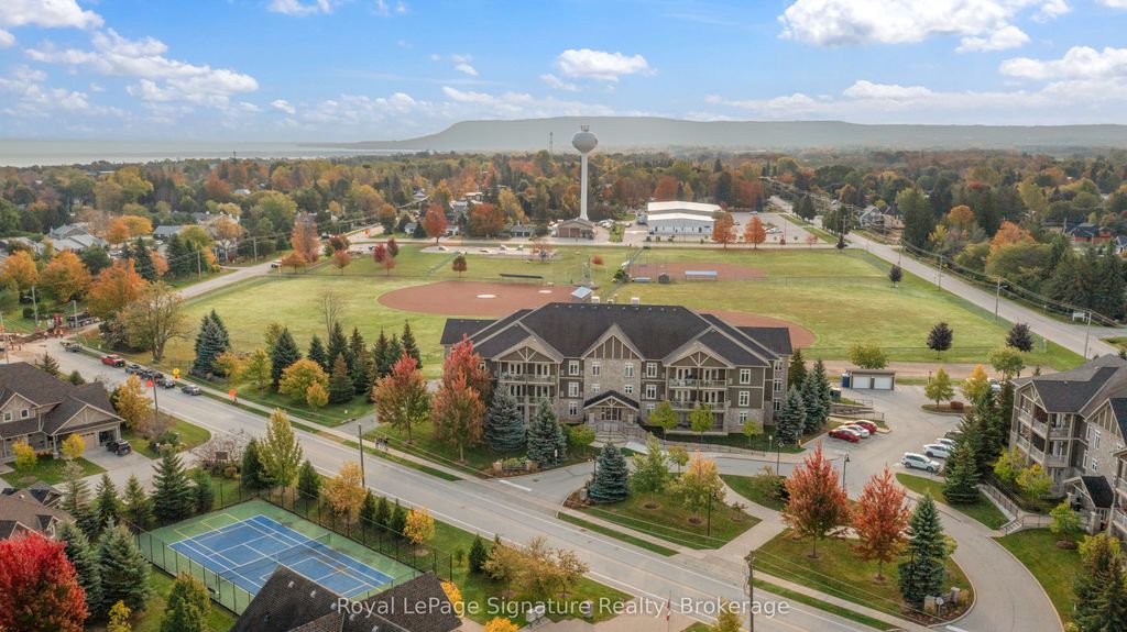 Photo of 27 Beaver Street #207, Blue Mountains, ON N0H 2P0 (MLS # X12902450)