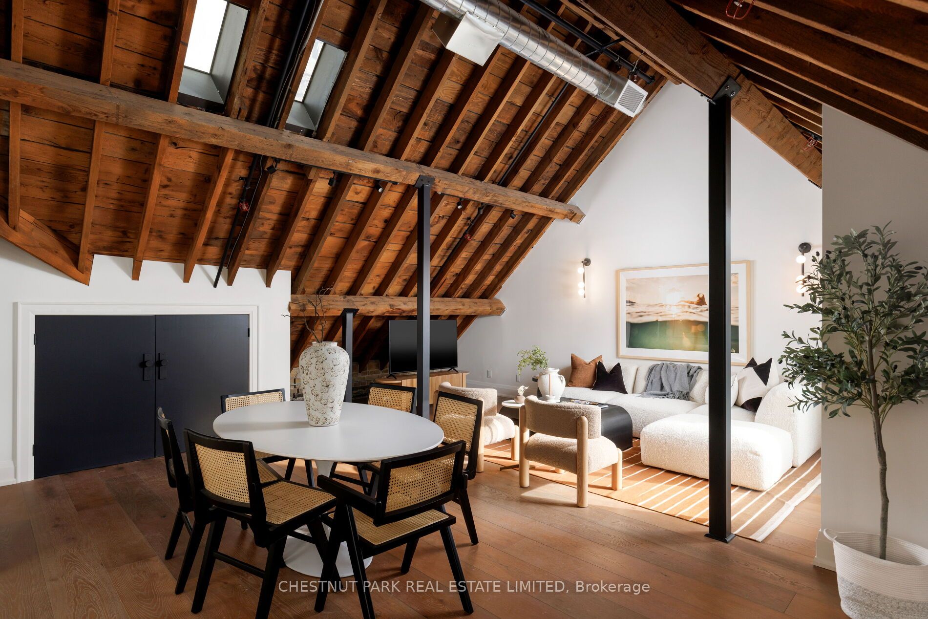 384 Sunnyside Avenue 309