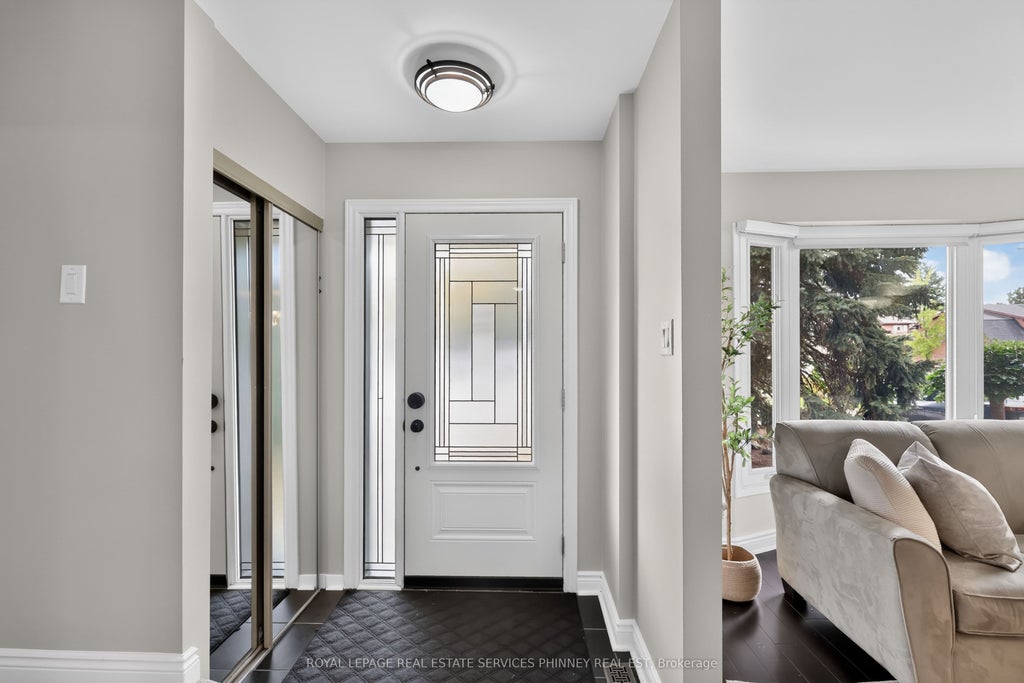 Photo of 2467 Grindstone Court, Mississauga, ON L5L 3K8 (MLS # W13850282)