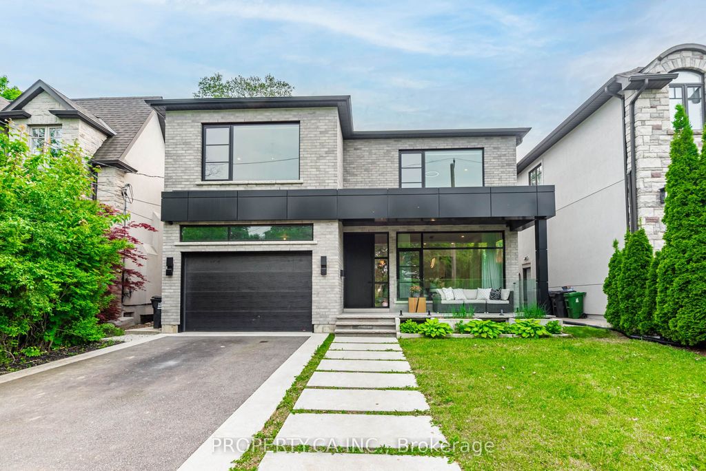 Photo of 8 Manor Haven Road, Toronto, ON M6A 2H9 (MLS # C12447331)