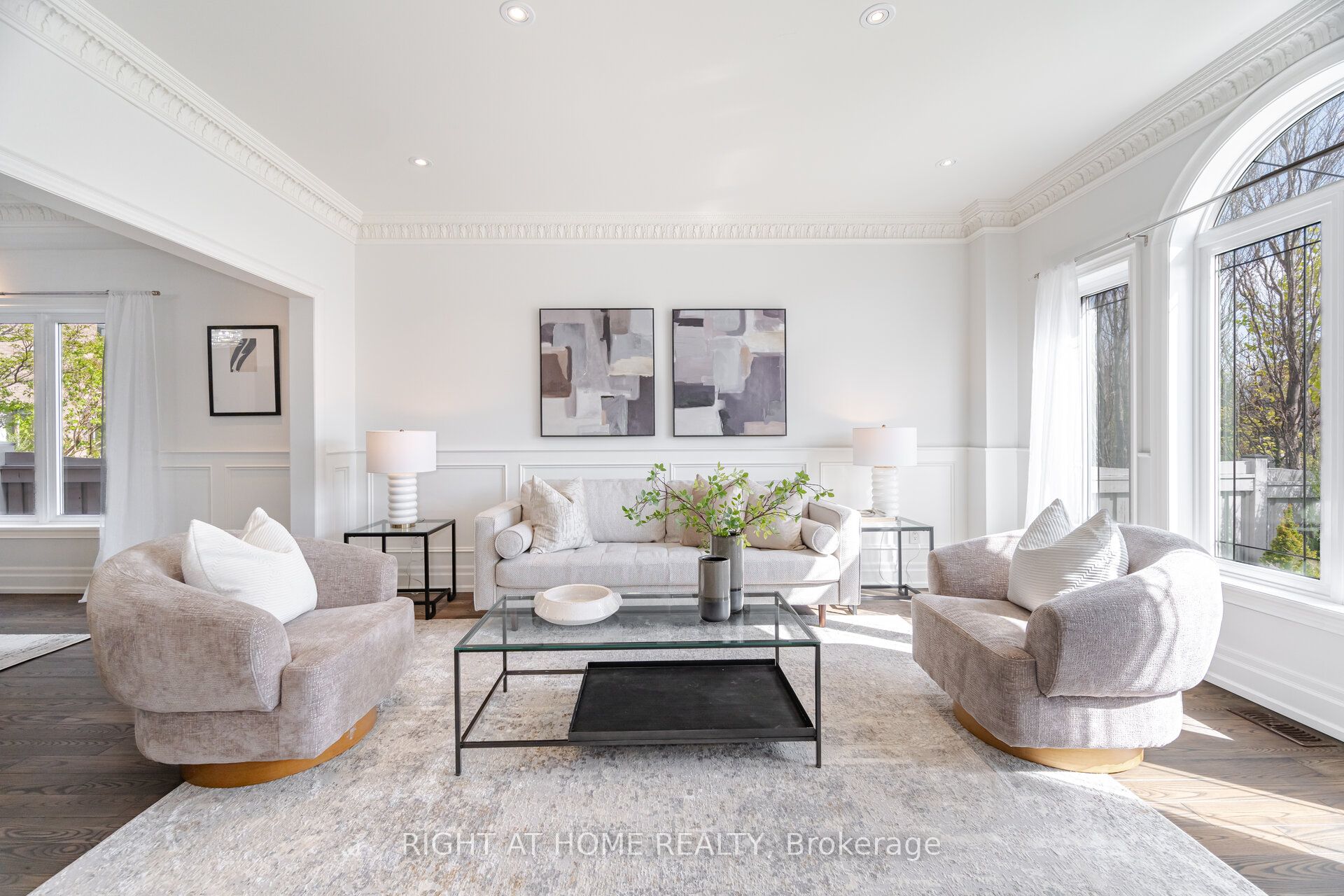 110 Green Manor Crescent