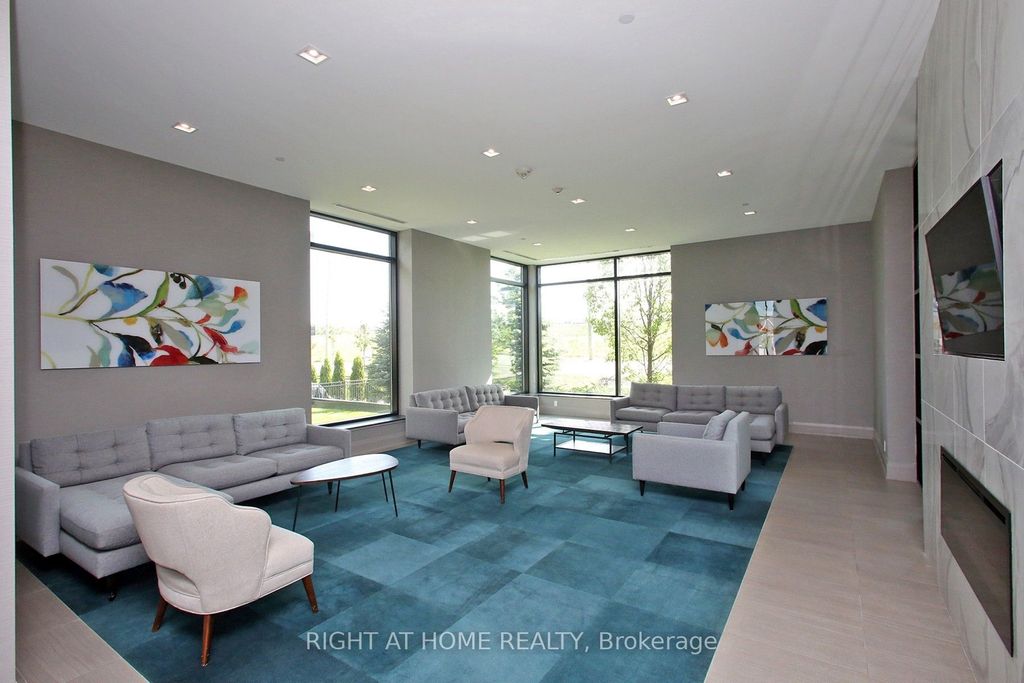 Photo of 555 William Graham Drive #436, Aurora, ON L4G 3H9 (MLS # N13412712)