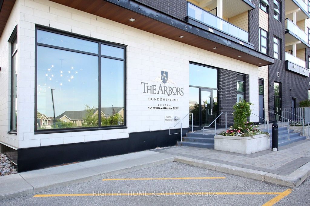 Photo of 555 William Graham Drive #436, Aurora, ON L4G 3H9 (MLS # N13412712)