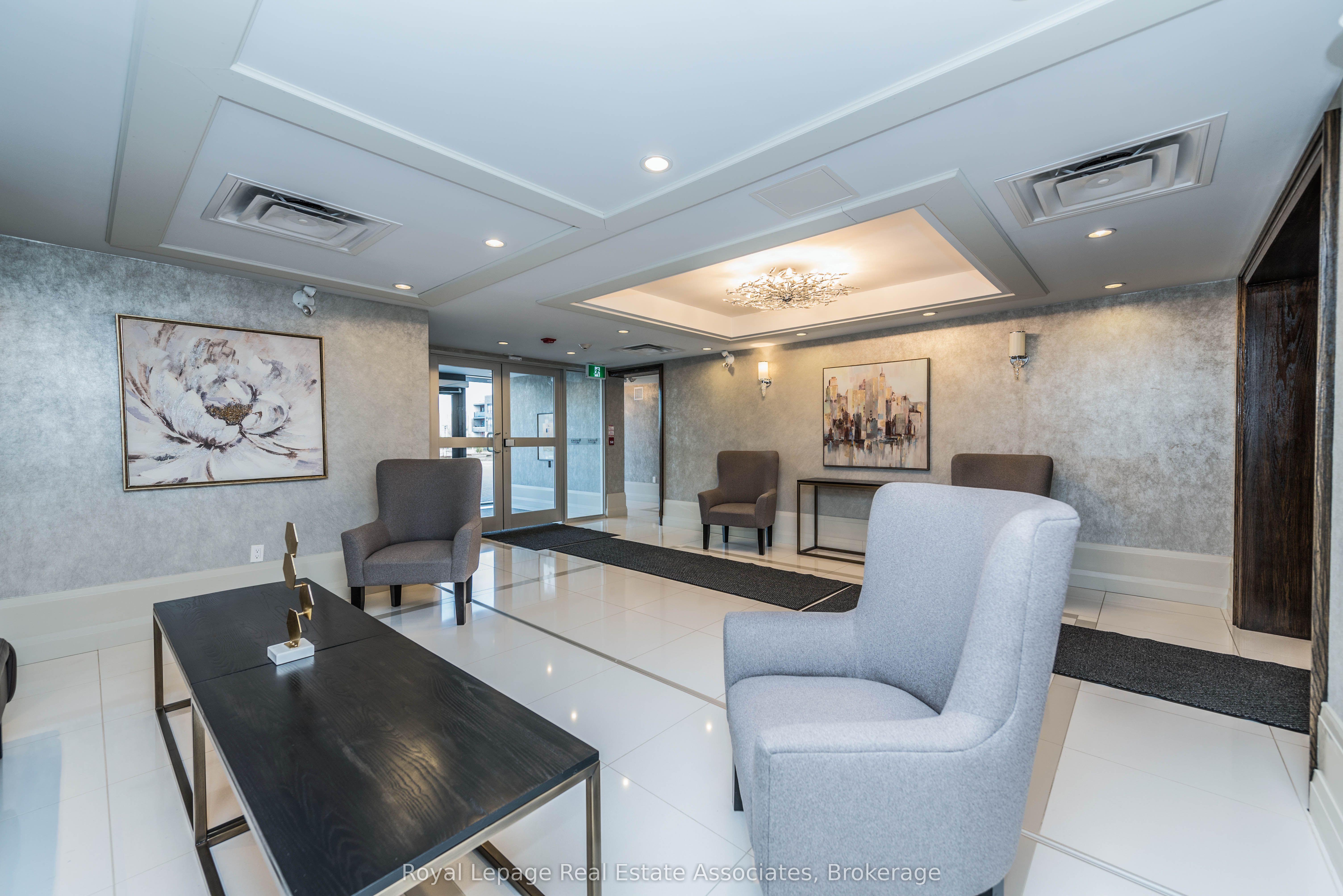 40 Via Rosedale Way 304