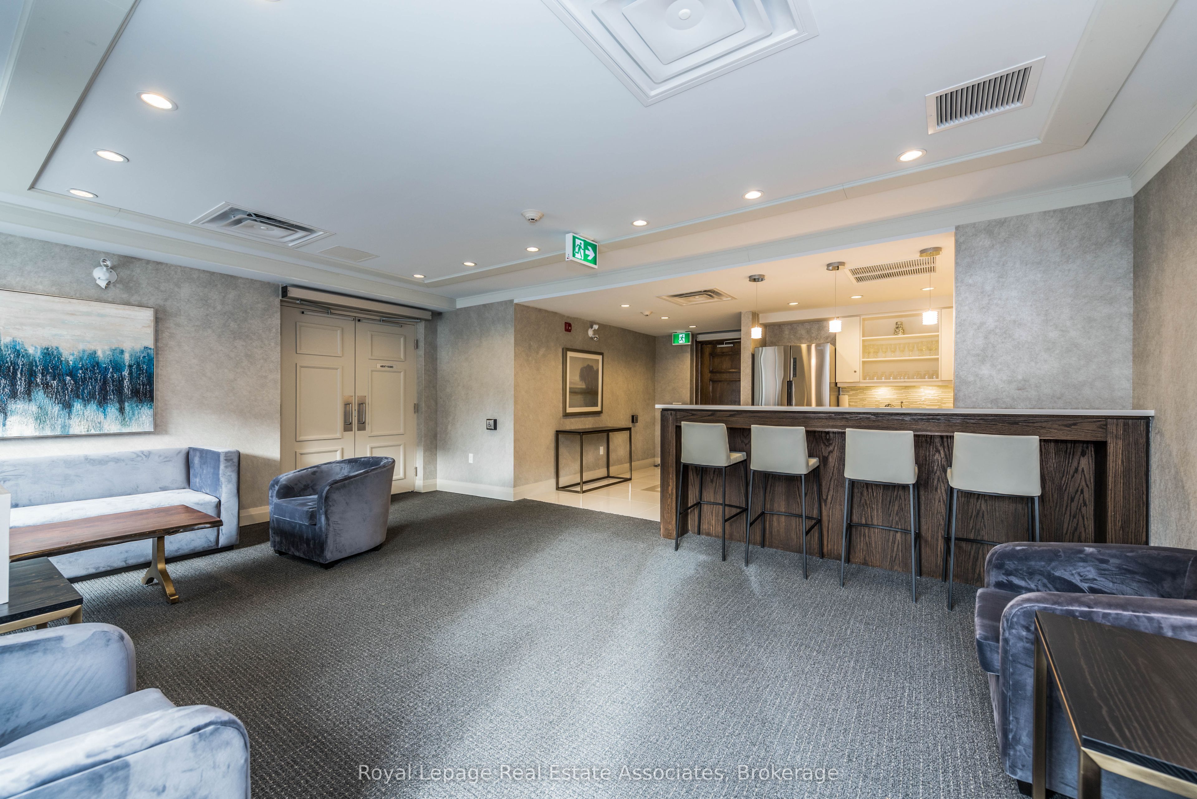 40 Via Rosedale Way 304