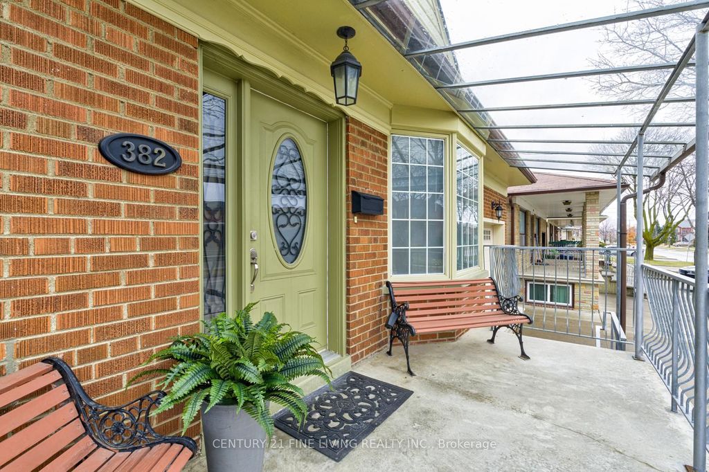 Photo of 382 Hillmount Avenue, Toronto, ON M6B 1Y8 (MLS # W12915296)