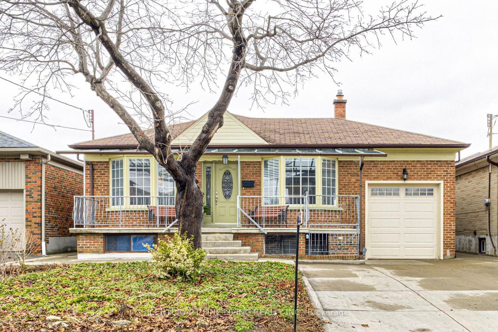 Photo of 382 Hillmount Avenue, Toronto, ON M6B 1Y8 (MLS # W12915296)