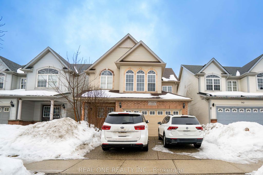 Photo of 744 Brandenburg Boulevard, Waterloo, ON N2T 2W9 (MLS # X12825584)