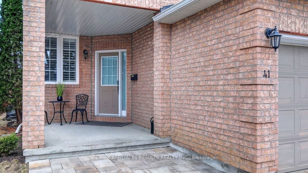 Photo of 41 Fairlop Way, Barrhaven, ON K2J 5B8 (MLS # X12985978)